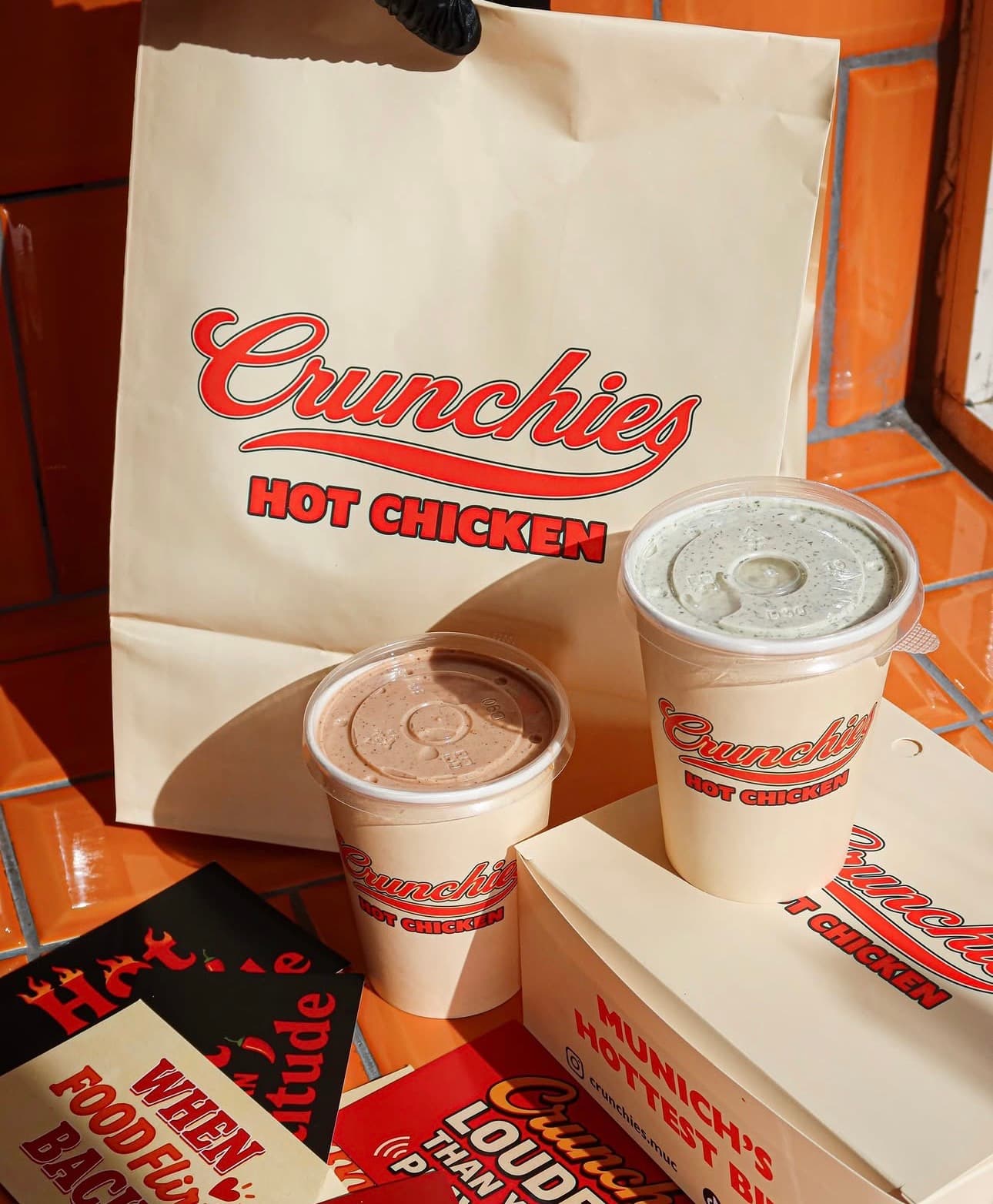 Crunchies Packaging und hausgemachte Drinks